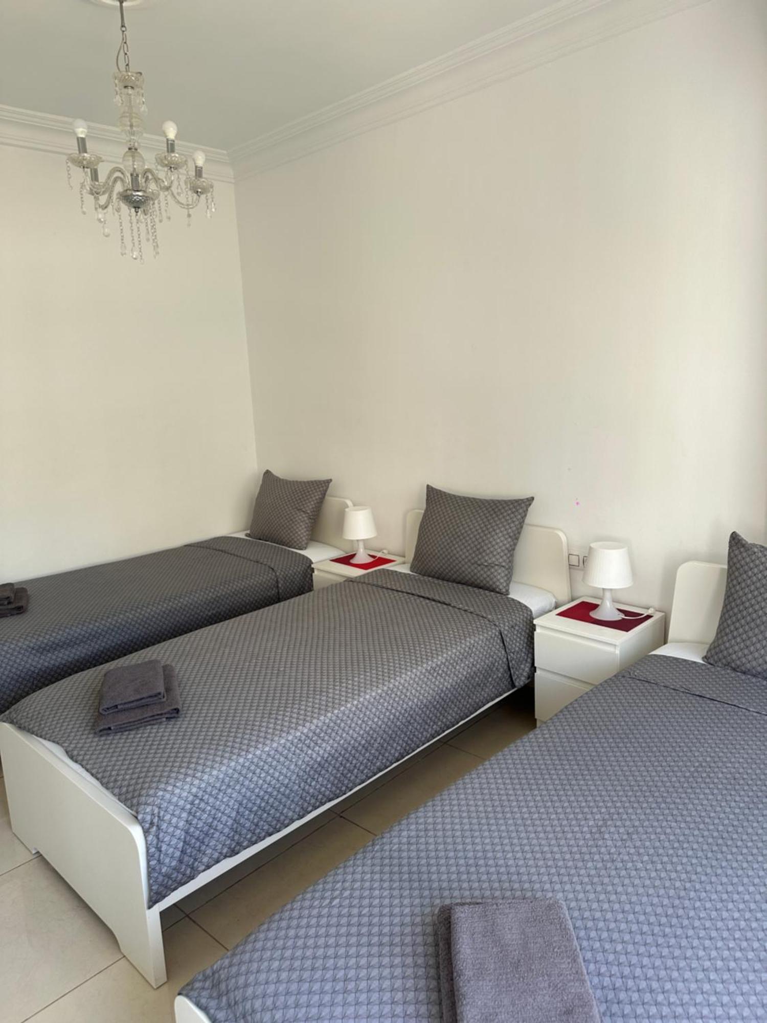 Modern And Bright 5 Bedroom Apartment Del Prado Gandía Exteriör bild
