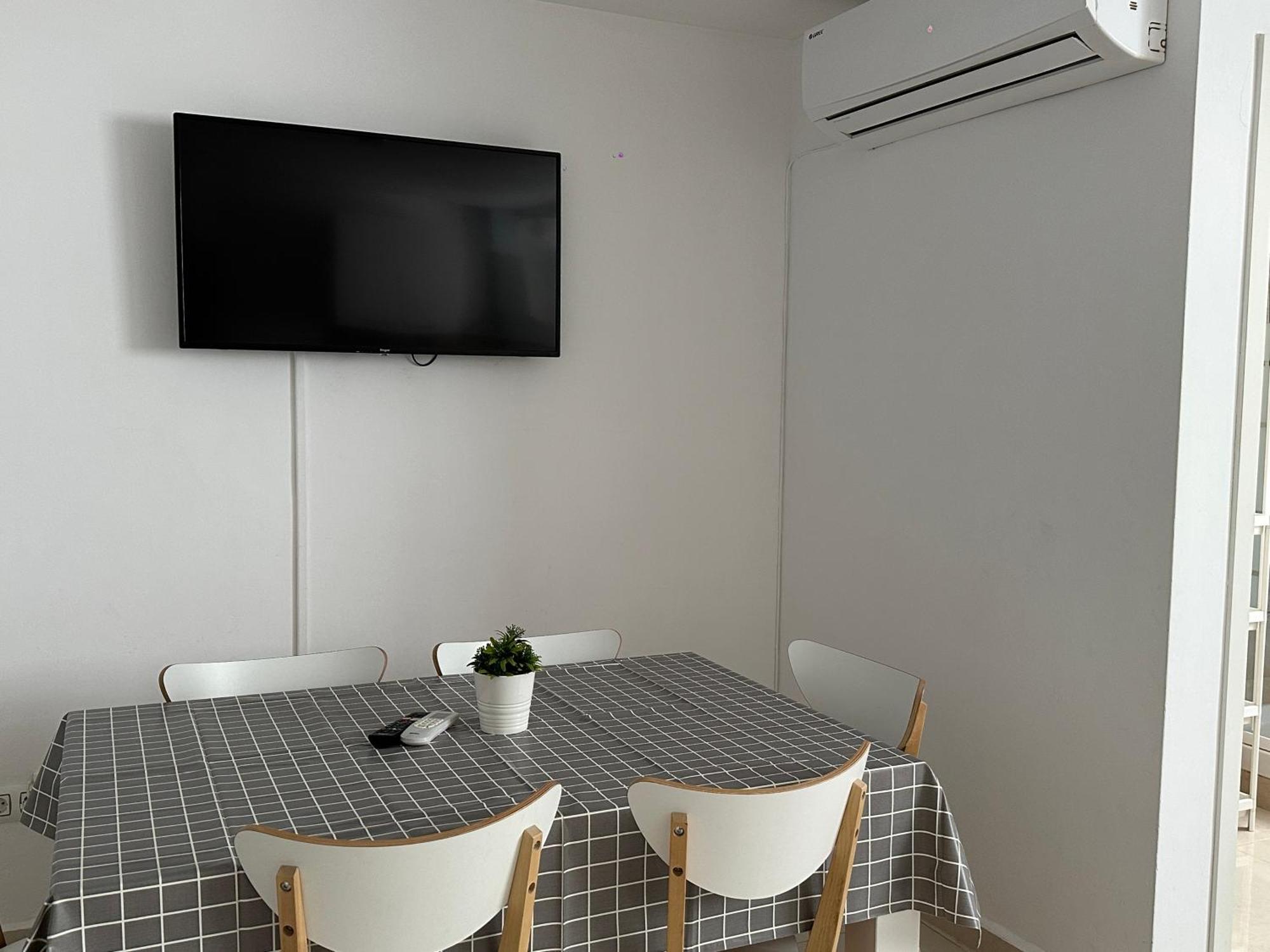 Modern And Bright 5 Bedroom Apartment Del Prado Gandía Exteriör bild
